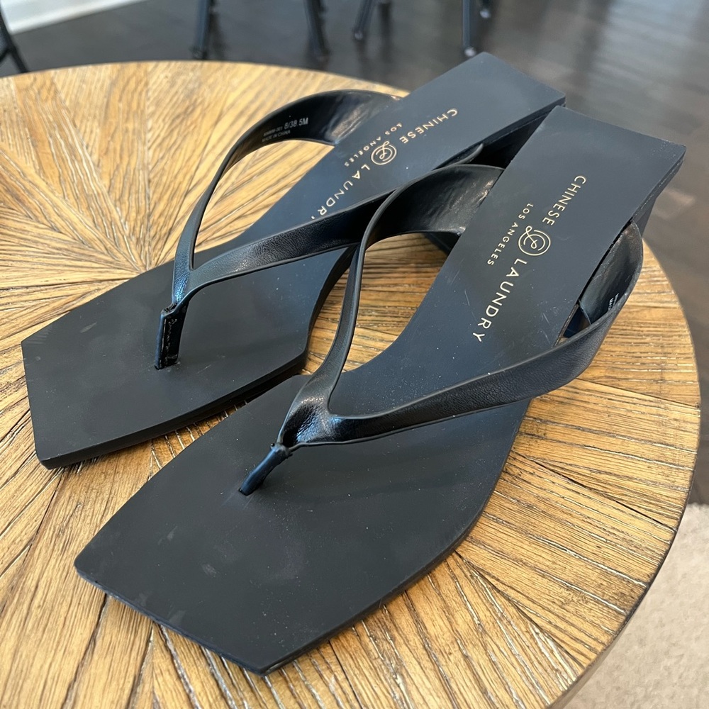 Chinese laundry beautiful black heels. Brand new, never worn.